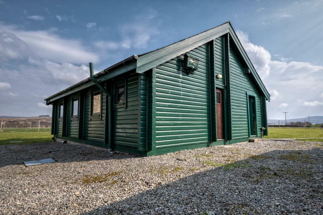 Altnaharra Hotel Lairg Exterior photo